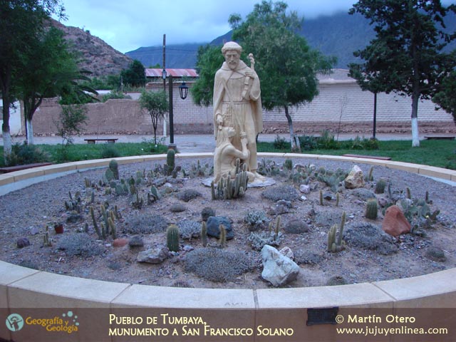 Pueblo de Tumbaya, Monumento a San Francisco Solano