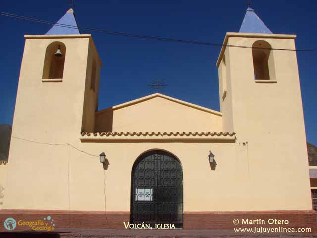 Volcán, iglesia