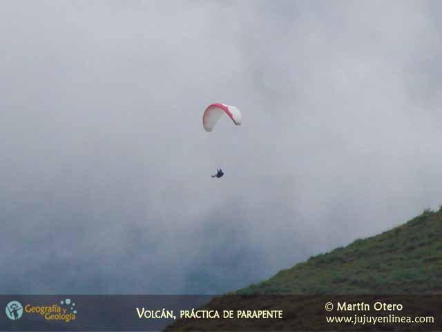 Volcán, práctica de parapente