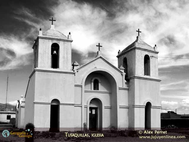 Tusaquillas, iglesia